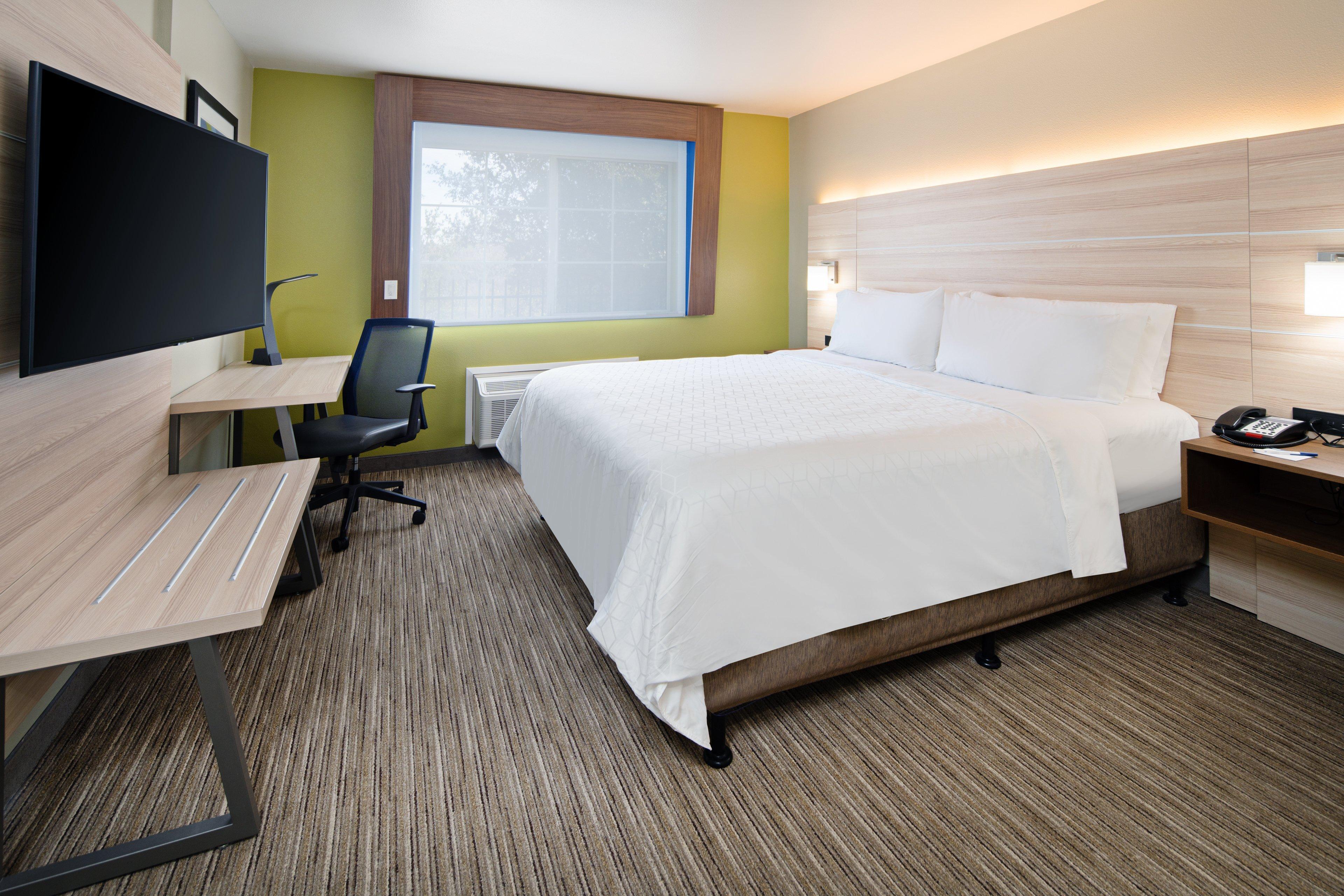 Holiday Inn Express & Suites Watsonville By Ihg Exterior photo
