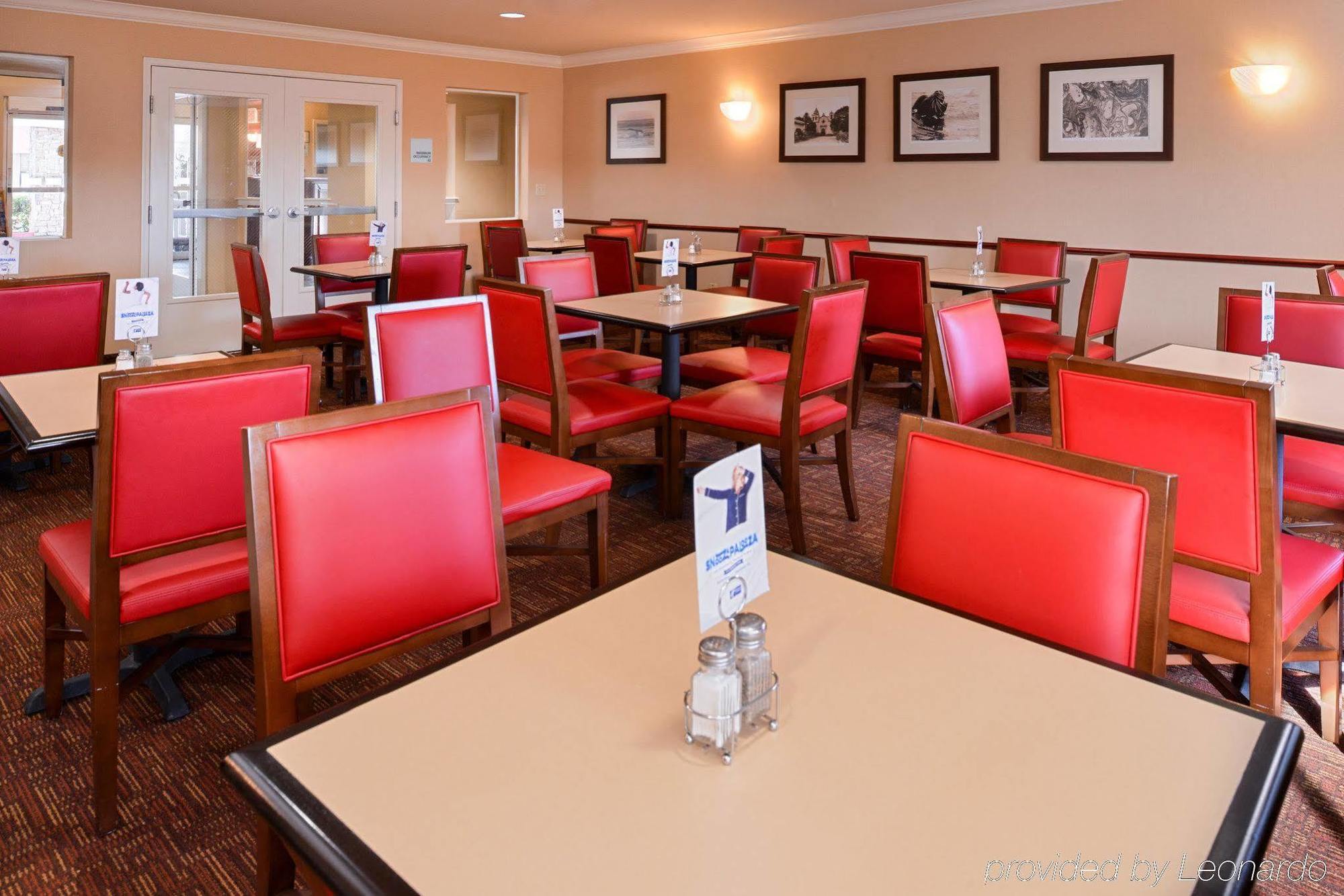 Holiday Inn Express & Suites Watsonville By Ihg Exterior photo